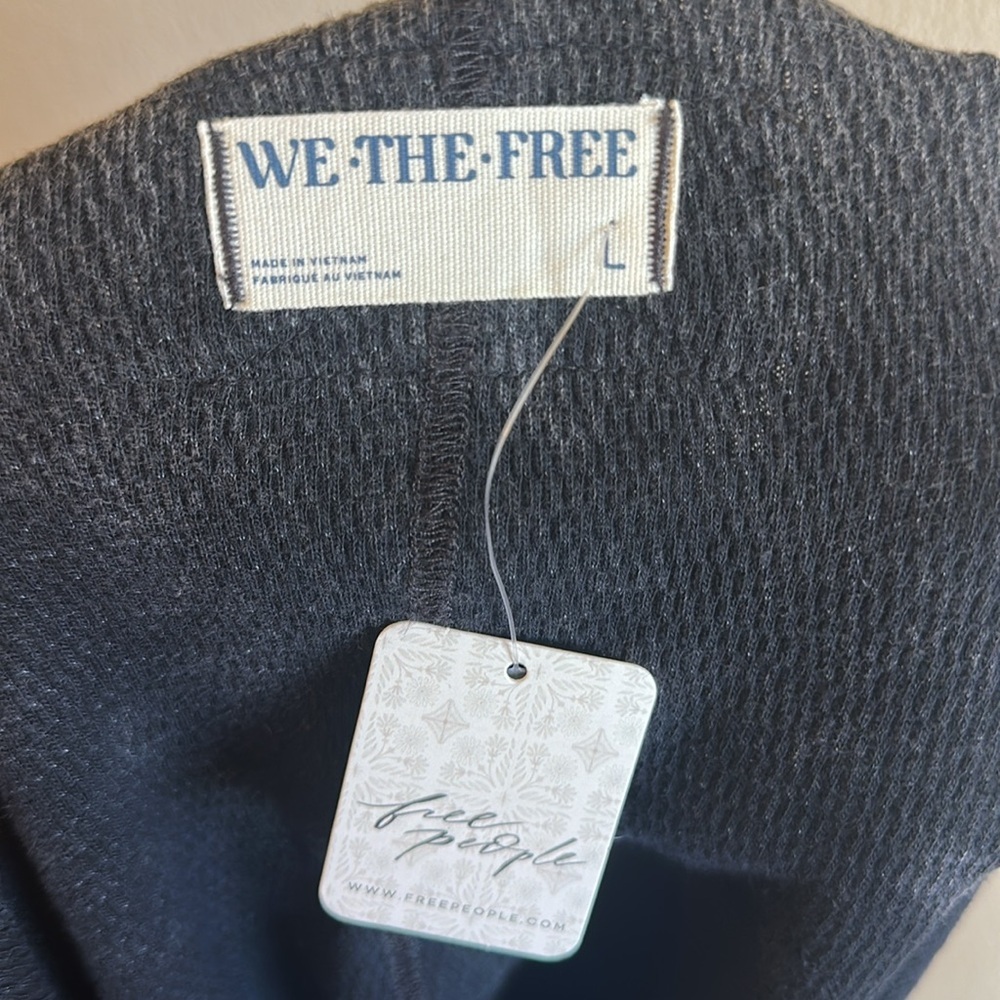We The Free Ife Pullover Black Relaxed Fit Long Sleeves Womens Size Large - Picture 7 of 13